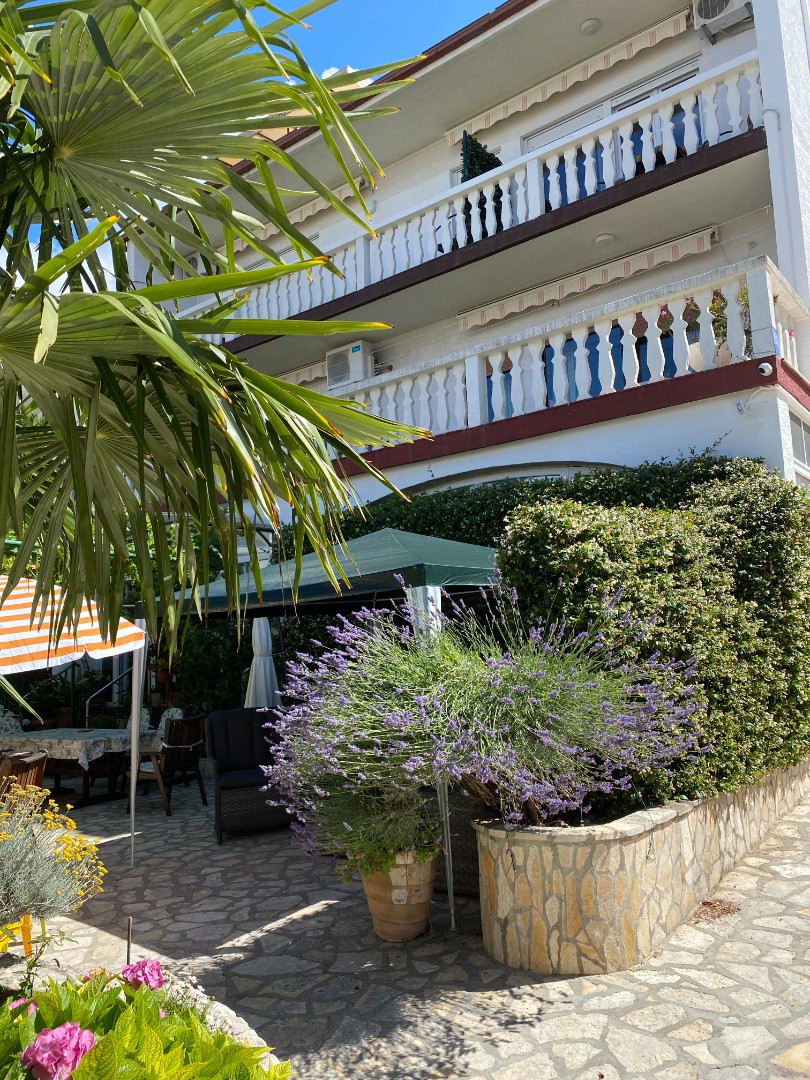 Apartments Parat & Little villa Tony Crikvenica - Obiteljski smje&scaron;taj u dva objekta u centru i blizu od mora,  Family Apartments Parat Crikvenica 51260 Crikvenica